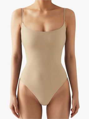Timing Nude Beige Scoop-Neck Seamless Bodysuit